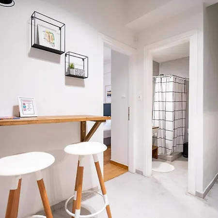 Apartment Athens-center 1 Bedroom 2 Persons *